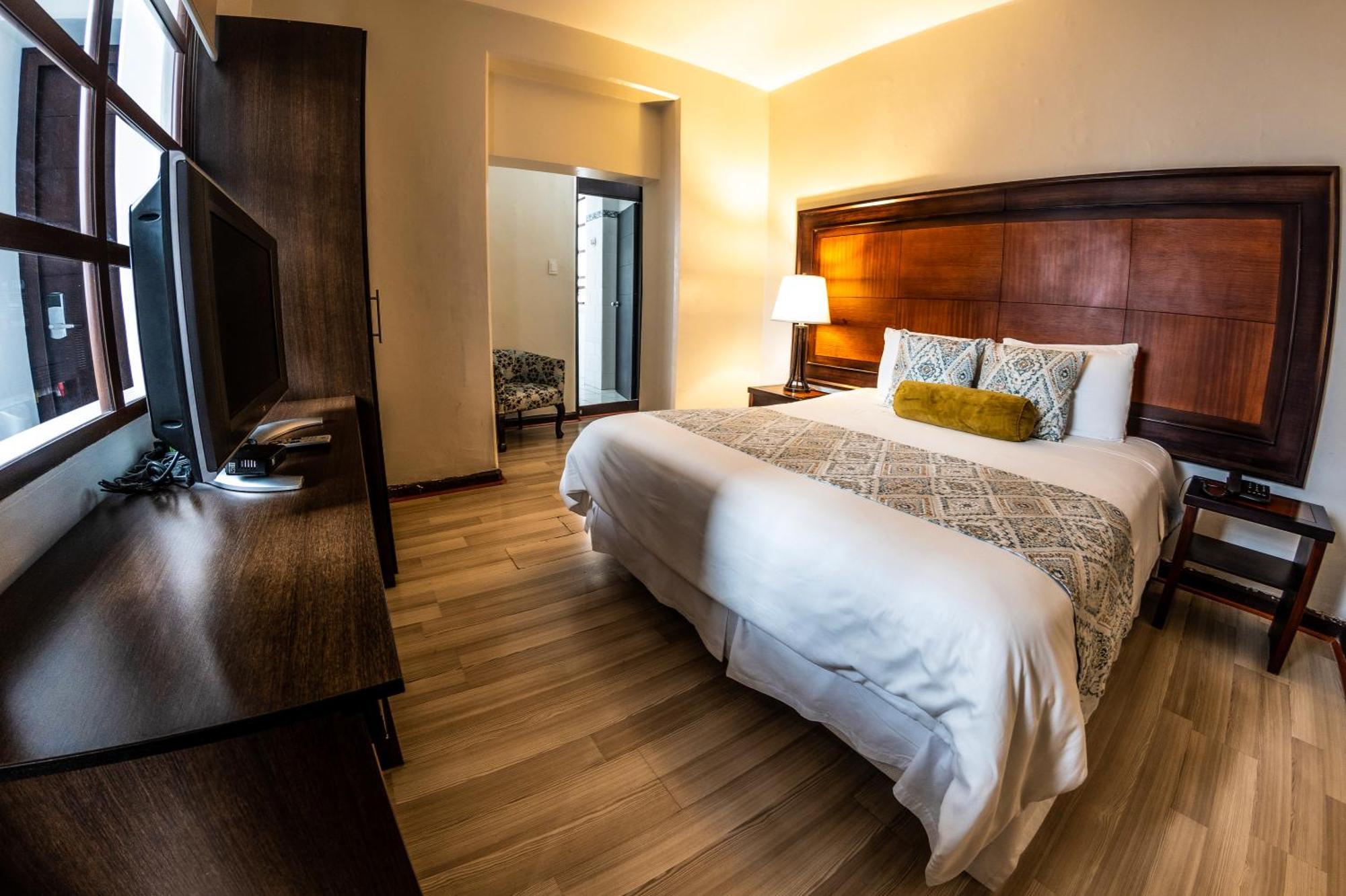 Hotel Cuenca Bagian luar foto